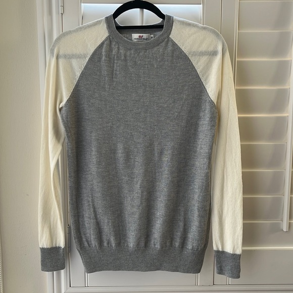 Vineyard Vines Raglan Sleeve
Sweater Wool and Cashmere Bland Heather Size XS - Picture 3 of 9